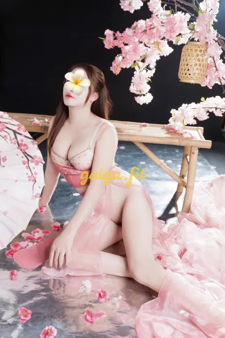 Ngọc Bích:Massage tinh dầu,trườn ngực,69,96 ,Tắm chung