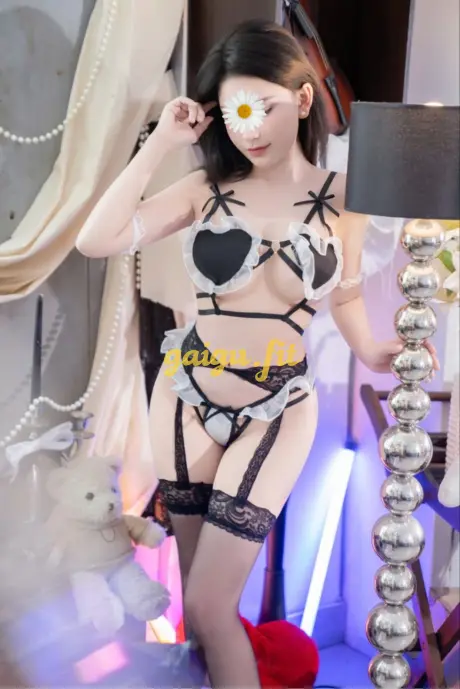 Diệu Anh - Boydy nóng bỏng , sexy cuốn hút , siêu đâm đãng