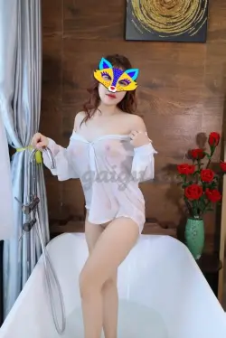 KIỀU NHI ❤️ Hot Model siêu xinh - Nụ cười đốn tim