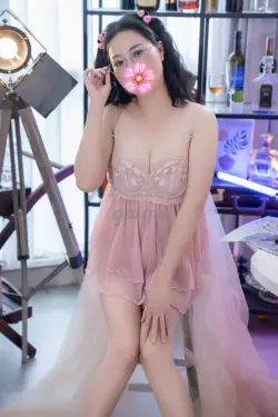 Trang Nhi - Xinh Gái Đáng Yêu - Vú Đẹp Bím Non Nước Nôi Nhoe Nhoét