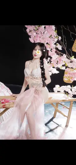 Thu Trà Loli Nhỏ Nhắn,Dễ Thương