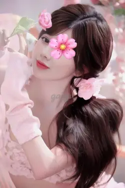 BÉ SAM- SIÊU PHẨM VÚ TO MÔNG MẨY