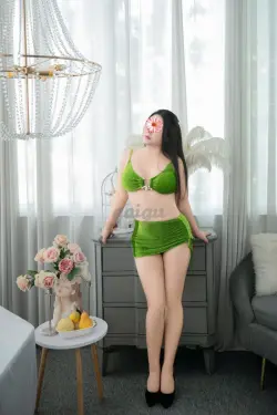 Hân Hân_ Gái xinh chiều khách, làm tình cực phê