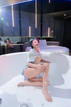 trâm anh - nhí nhảnh đang yêu thân hình gợi cảm