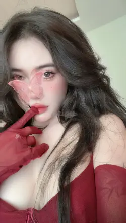 Tiểu Phụng - Vẻ đẹp cuốn hút - Dâm đãng không ngờ