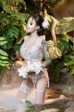 HẢI TÚ- CÔ BÉ VÚ TO MẶT XINH BODY MÌNH DÂY CỰC DÂM