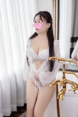 TÚ SƯƠNG ⭐HÀNG NGOAN NHIỆT TÌNH CHIỀU CHUỘN KHÁCH LẮM NHA
