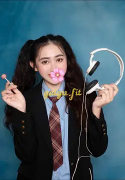 MI MI CÔ BÉ MỦM MỈM TÌNH CẢM VUI VẺ