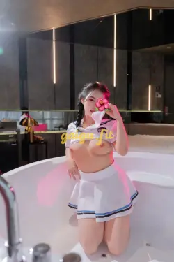 ⭐ MINH NGUYỆT ⭐ NGỌT NGÀO XINH ĐẸP MÀ CÒN BIẾT CHIỀU CHUỘNG