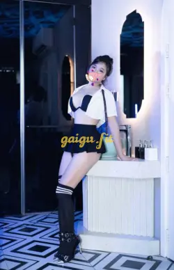 KIM NGÂN - VÚ BỰ MÔNG TO YÊU CHIỀU HẾT NẤC