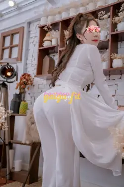 NGỌC NHI GÁI XINH, BODY CÂN ĐỐI GỢI CẢM, CUỐN HÚT MỌI ĐAM MÊ