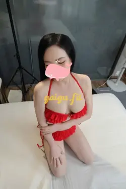 Vy Lucky- em hàng ngon bổ rẻ, dâm ngoan!!!