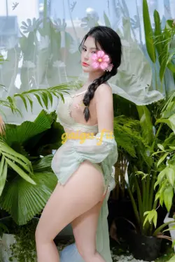 Gái xinh Thanh Thanh_ Gương mặt kute, body nóng bỏng