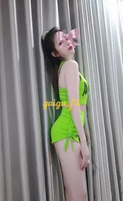 Út Miền Tây 1m62 xinh tươi vào đời.