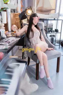 ❤️ ❤️ Quỳnh Anh ❤️ Chân Dài ❤️ Da Trắng❤️ Mặt Xinh❤️