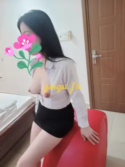 Khả Hân hình dt chân thật 100% nhé