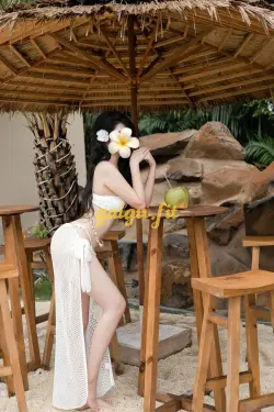 NEW BÉ TRINH DÁNG CAO DA TRẮNG,NGOAN HIỀN CHIỀU KHÁCH